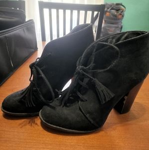 Black heeled booties